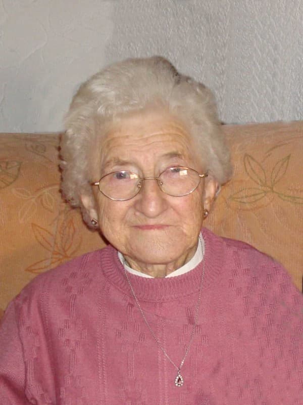 Frau Luise Zrenner