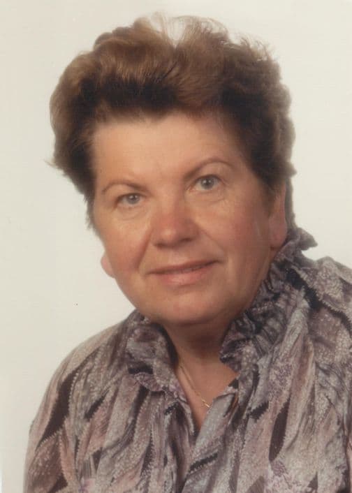 Frau Maria Adler
